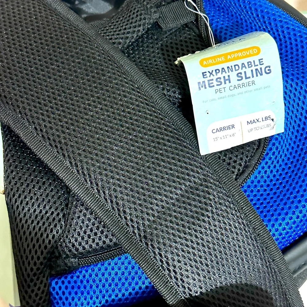 NIB Katziela small dog or cat sling carrier (dog just would not even go in)
